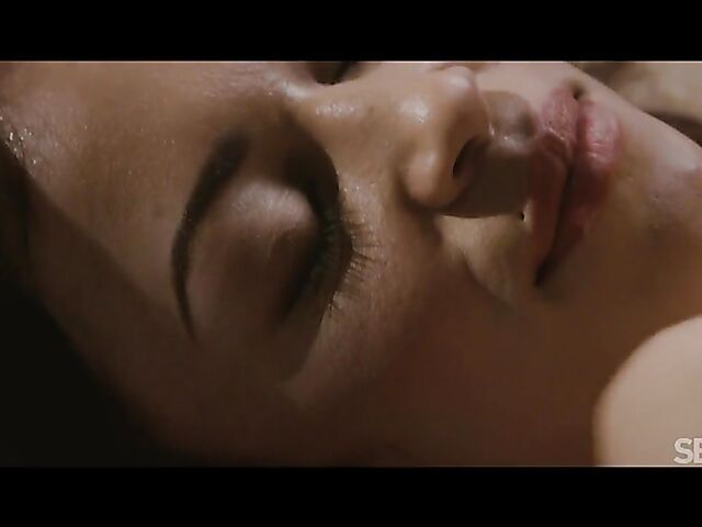 Erotic threesome after dark with Noa Tevez and Sata Jones