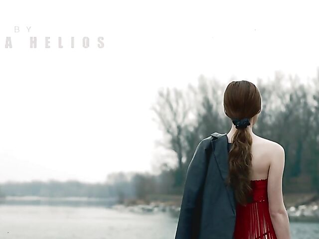 Loren Sun's solo in red sexy dress and high heels