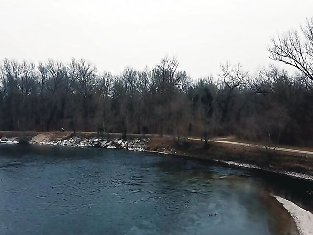 Loren Sun's solo in red sexy dress and high heels
