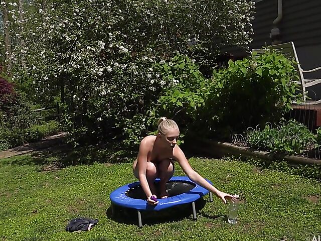 Outdoor masturbation and clit orgasm in the garden with Braylin Bailey