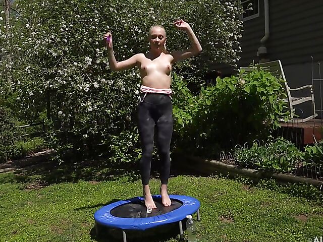 Outdoor masturbation and clit orgasm in the garden with Braylin Bailey