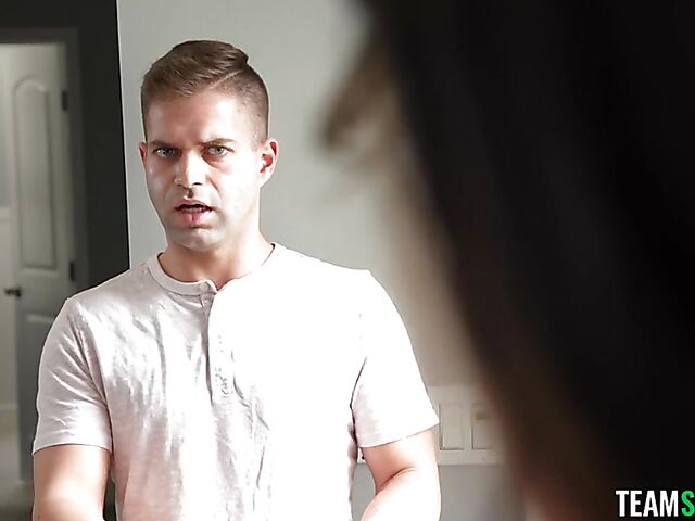 Exotic anal loving girl Ryder Rey gets butt fucked