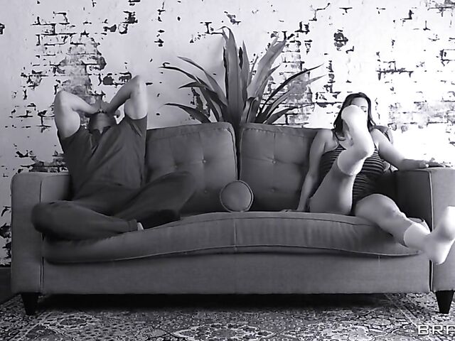 Brazzers threesome in red and pink lingerie with Alexis Fawx and Siri Dahl