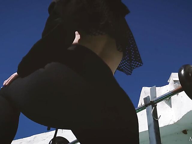 Nude workout in the sun and sexy masturbation with Riley Anne