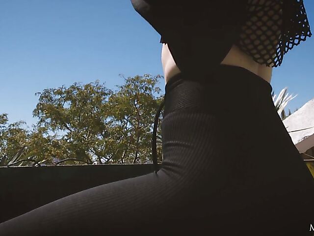 Nude workout in the sun and sexy masturbation with Riley Anne