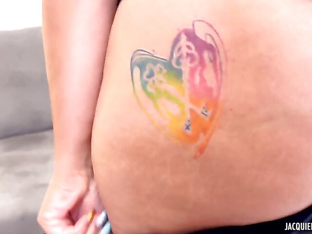 Frisky French MILF from Rouen Vanessa gets humped