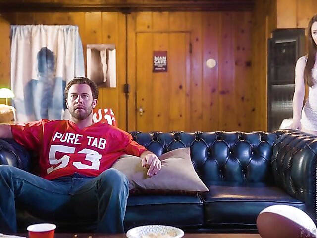 Intense fucking and cum inside Charly Summer's shaved pussy