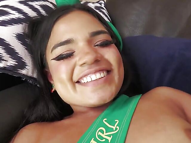 Juicy girl scout Summer Col gets her pussy plugged