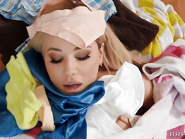 Plumber bangs big tits MILF Savannah Bond in the middle of the kitchen