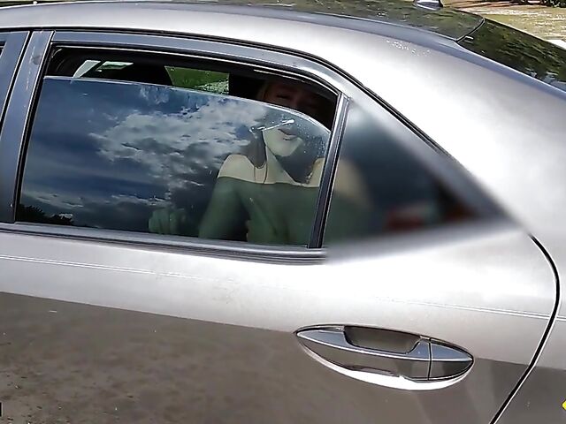 Young redhead Harper Red is naked in the car and needs help