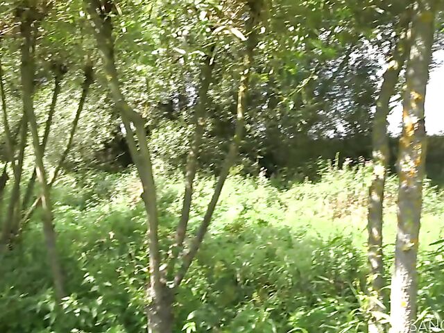 Nicole Love and Lola's outdoor lesbian photo shoot with pussy lips stretching and fisting