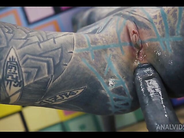 Totally tattooed anal POV style with inked freak Anuskatzz