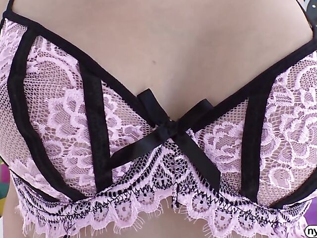 Finger in ass, cock in pussy with exotic Kimora Quin