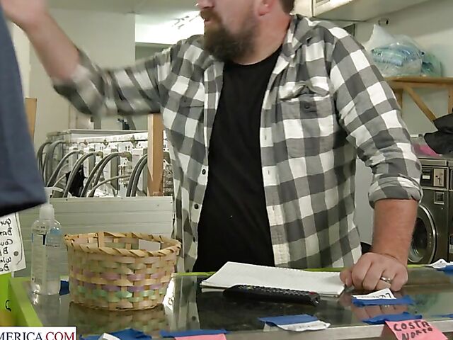 Diego Perez fucks his sister's hot friend Gia Oh My while waiting for the laundry to be done