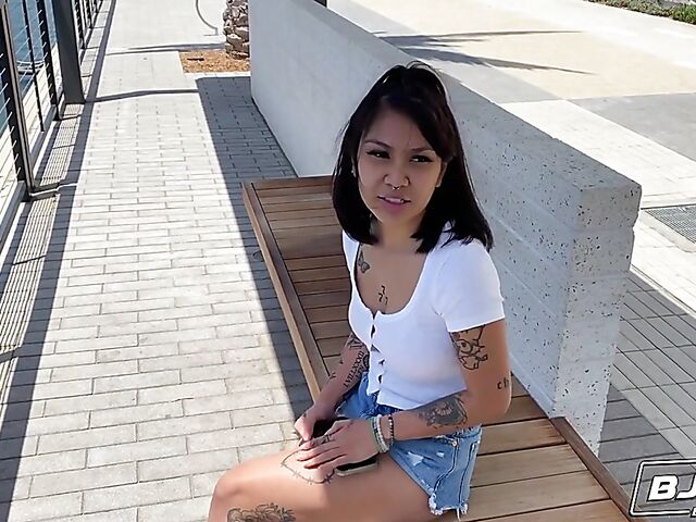 Yumi Sin - Easy asian blowjob and rimming video