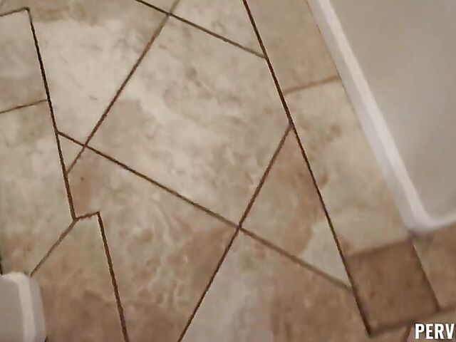 Anissa Kate - Mom big tits keep his dick hard