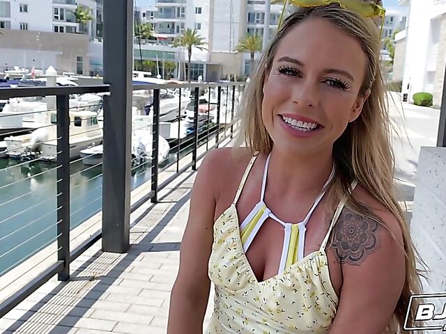 From blow job to rim job and back with skinny Summer Vixen