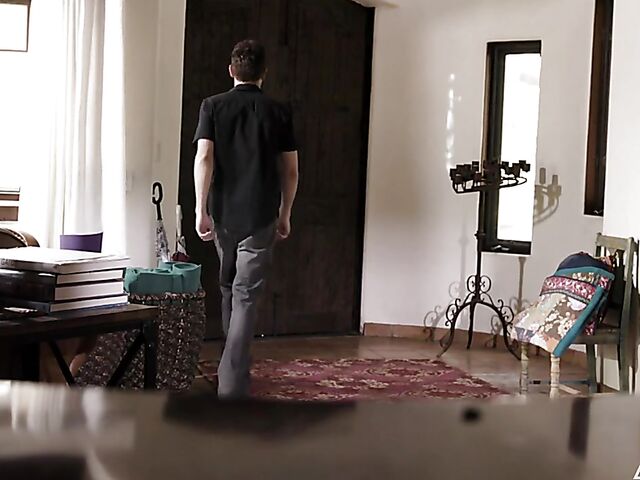 Kyler Quinn - Hardcore threesome in front of everyone