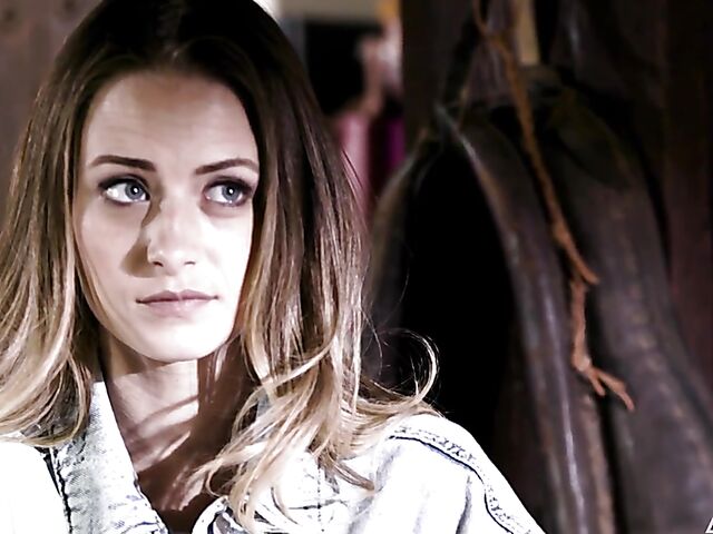 Kyler Quinn - Hardcore threesome in front of everyone