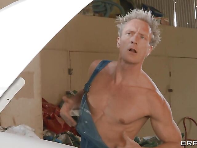 Trailer park threesome FFM sex with Amber Stark and Jupiter Jetson