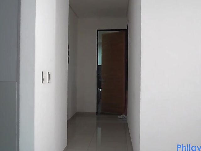 Sex for rent with slim Mexican girl Fernanda Love