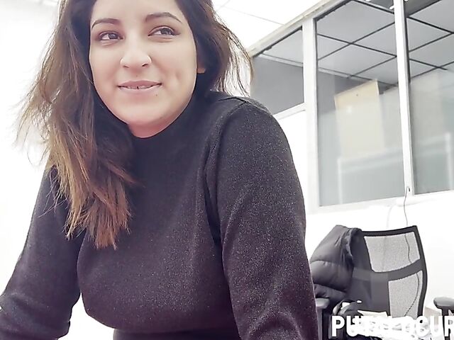 Chubby latina girl from Peru Sofia Garcia pleases Torbe