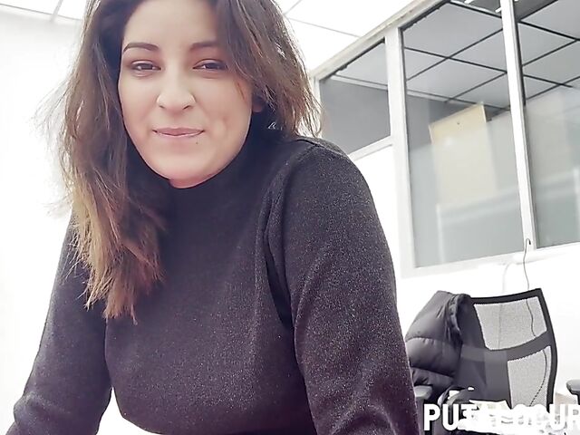 Chubby latina girl from Peru Sofia Garcia pleases Torbe