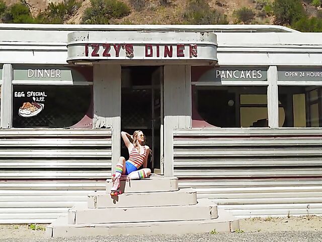 Interview and behind the scenes with penthouse pet Destiny Rose