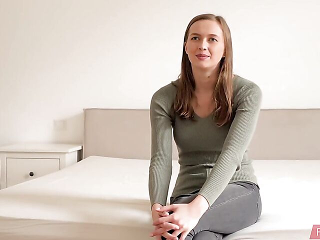 Stacy Cruz - Czech fitness babe casting POV style