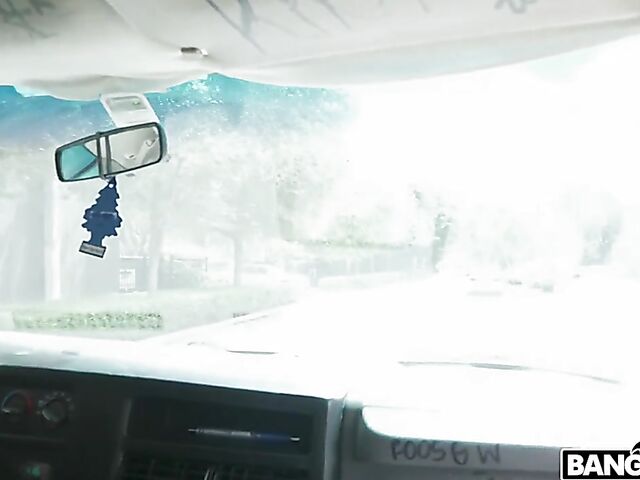 Hot Miami girl with fake tits Graycee Baybee gets talked into sex for cash