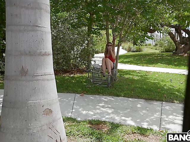 Hot Miami girl with fake tits Graycee Baybee gets talked into sex for cash