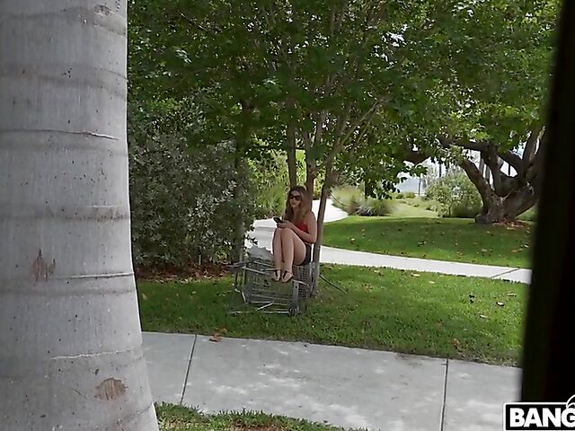 Hot Miami girl with fake tits Graycee Baybee gets talked into sex for cash