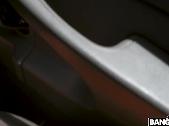 Hot Miami girl with fake tits Graycee Baybee gets talked into sex for cash