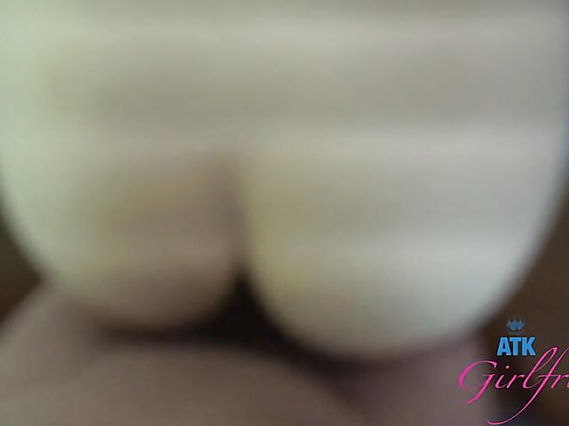 Virtual sex with 19-year-old POV teen Corra Cox