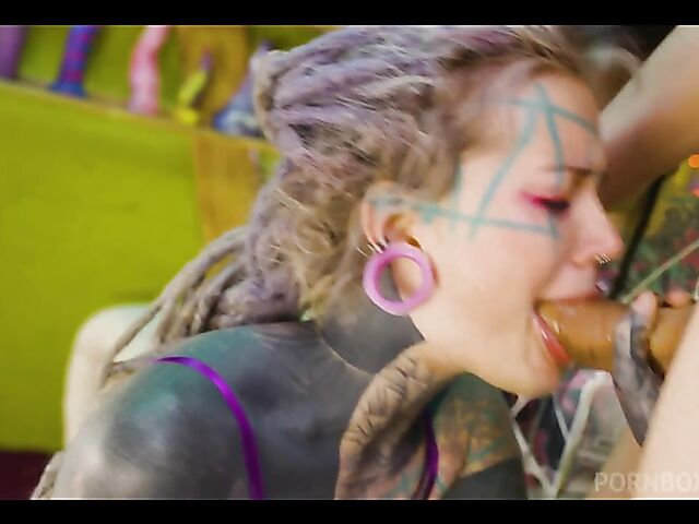 Top to toe tattoo anal threesome with Anuskatzz