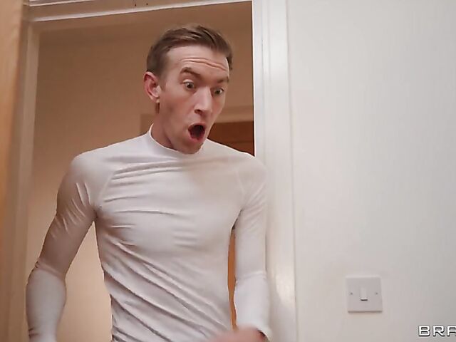 Home gym big cock fuck with big ass Niykee Cruz and Danny D