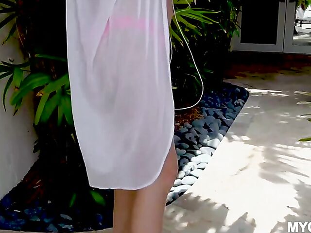 Mackenzie Mace - POV skinny bikini girl banging in the backyard