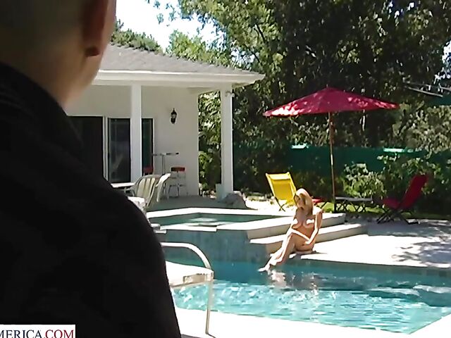 Big tits MILF neighbor Sara Stone is proud of her juggs