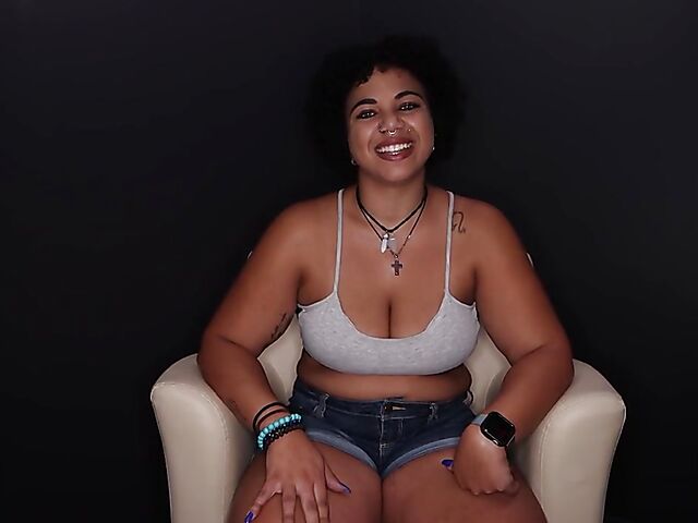 New blow bang girl with saggy tits Kylie Fae sucks and gets cum on her face again and again