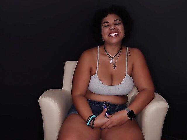 New blow bang girl with saggy tits Kylie Fae sucks and gets cum on her face again and again