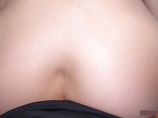 Have a fantastic experience with POV mom Lexi Luna