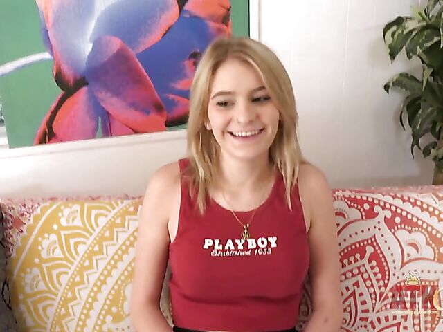 Naked interview with small tits girl Stephanie Gwen