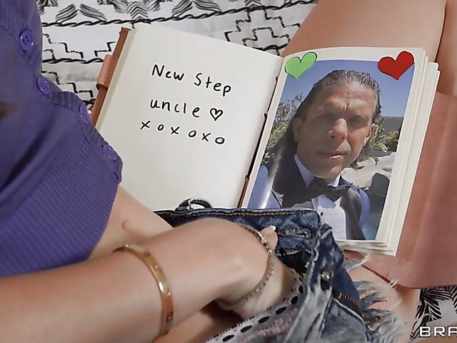 Fake huge tits threesome with Joslyn James and Charly Summer