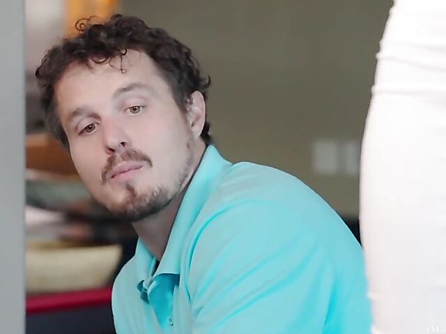 MIlf lingerie seduction featuring Lexi Luna