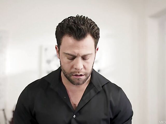 Young brunette Violet Starr and blonde milf Rachael Cavalli fuck the same cock