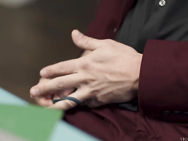 Young brunette Violet Starr and blonde milf Rachael Cavalli fuck the same cock