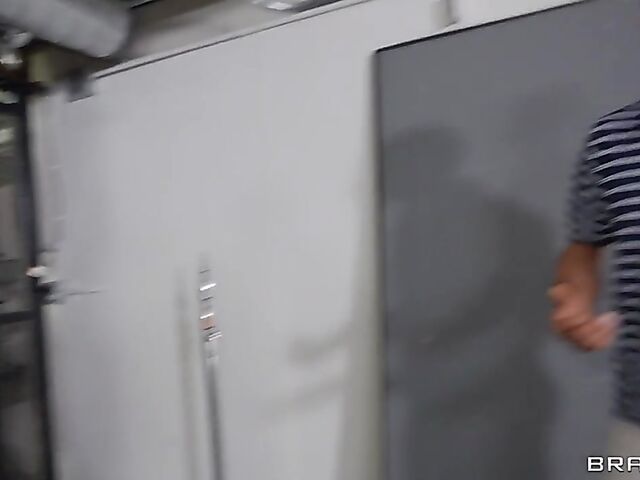 Interracial FFM big tits threesome with Ebony Mystique and Luna Star