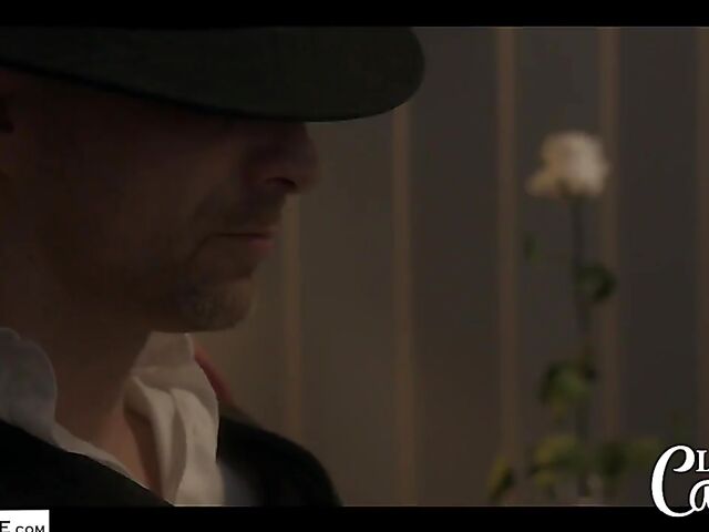 Isabella De Laa - Tail plug and hot anal