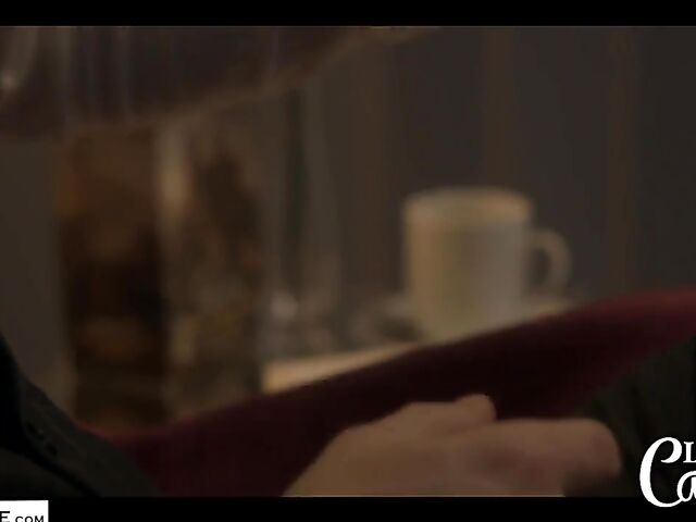 Isabella De Laa - Tail plug and hot anal