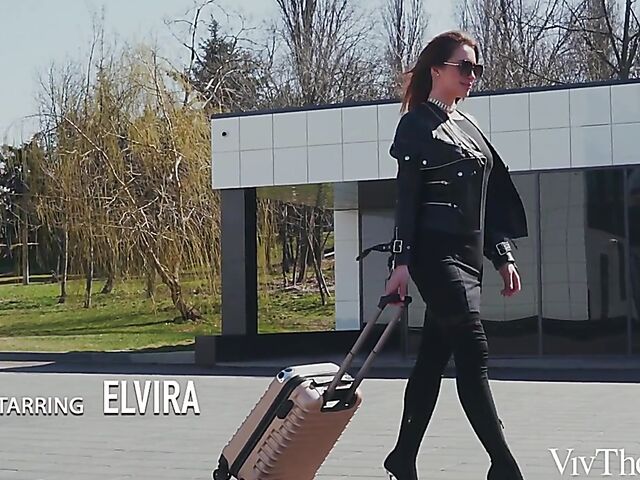 Elvira & Erika E - Beautiful lesbian sex in the hotel room